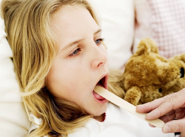 Стрептоцид при боли в горле