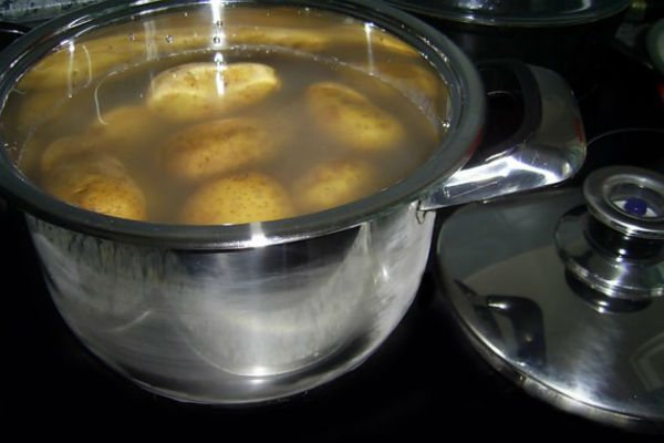 Ингаляция картошкой